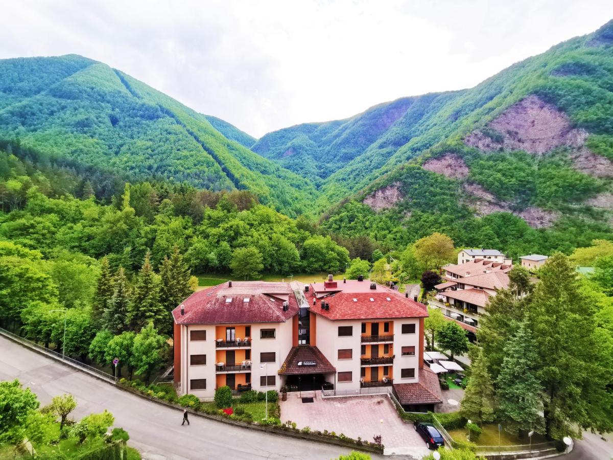 Granchalet Sul Cimone 103 มอนเตเครโต ภายนอก รูปภาพ